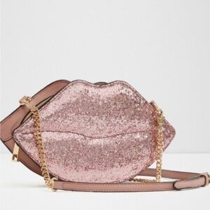Glittery Pink Lips Crossbody Bag